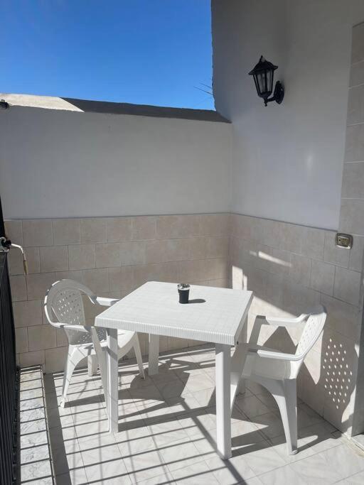 L'Aurora House Apartment Naples Exterior photo