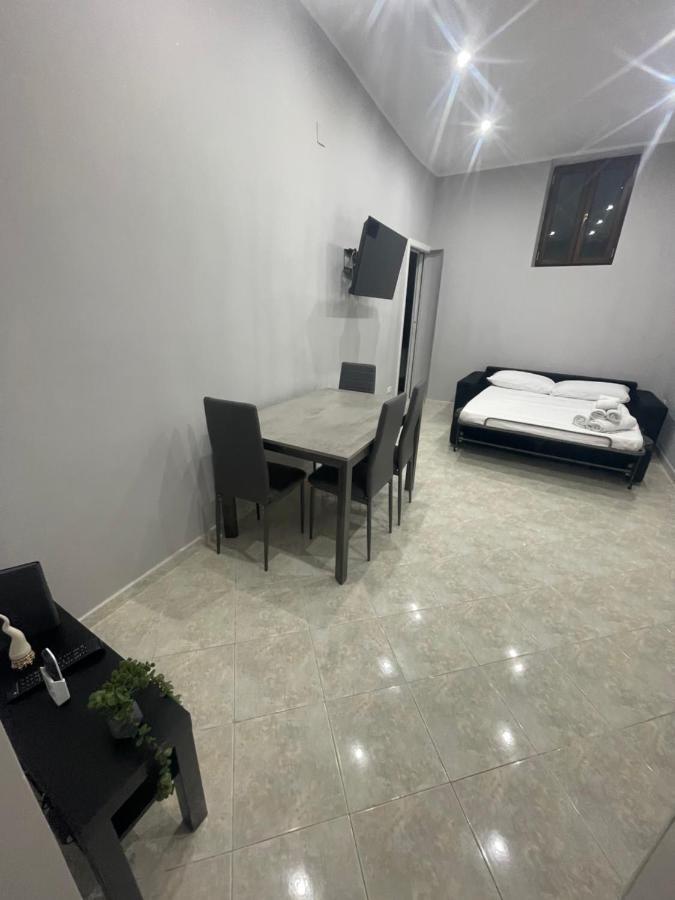 L'Aurora House Apartment Naples Exterior photo